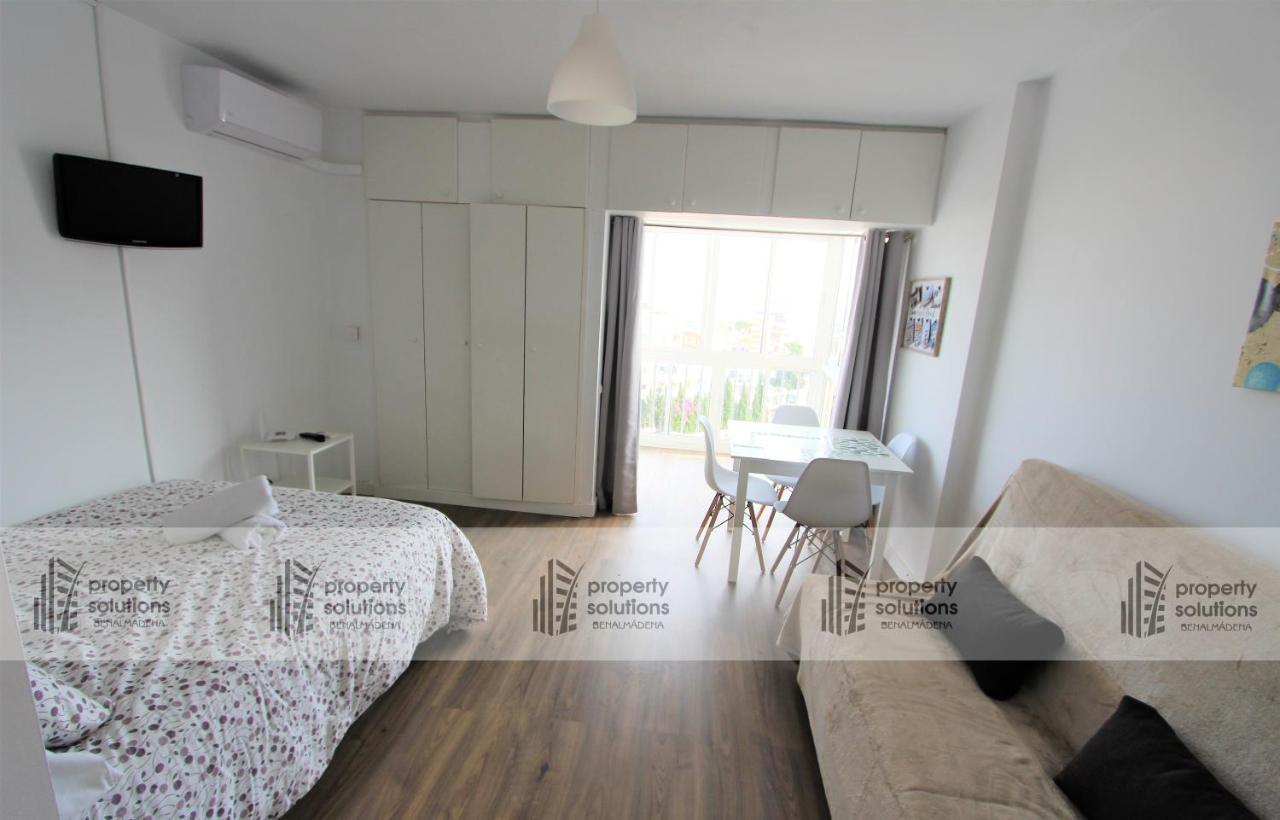 712 Iris Apartamentos - Vista Al Mar - A 10 Min De La Playa Caminando Y 5 Min Del Centro Benalmádena Kültér fotó
