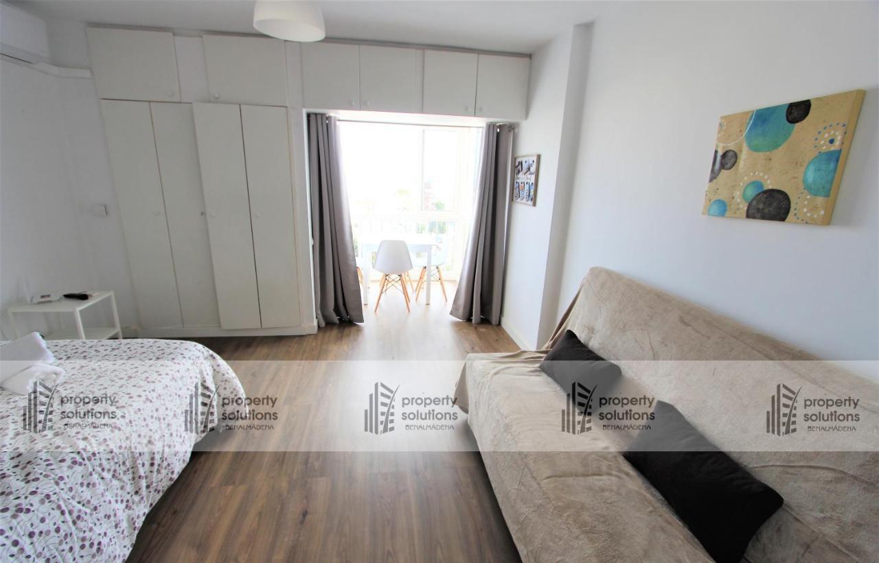 712 Iris Apartamentos - Vista Al Mar - A 10 Min De La Playa Caminando Y 5 Min Del Centro Benalmádena Kültér fotó